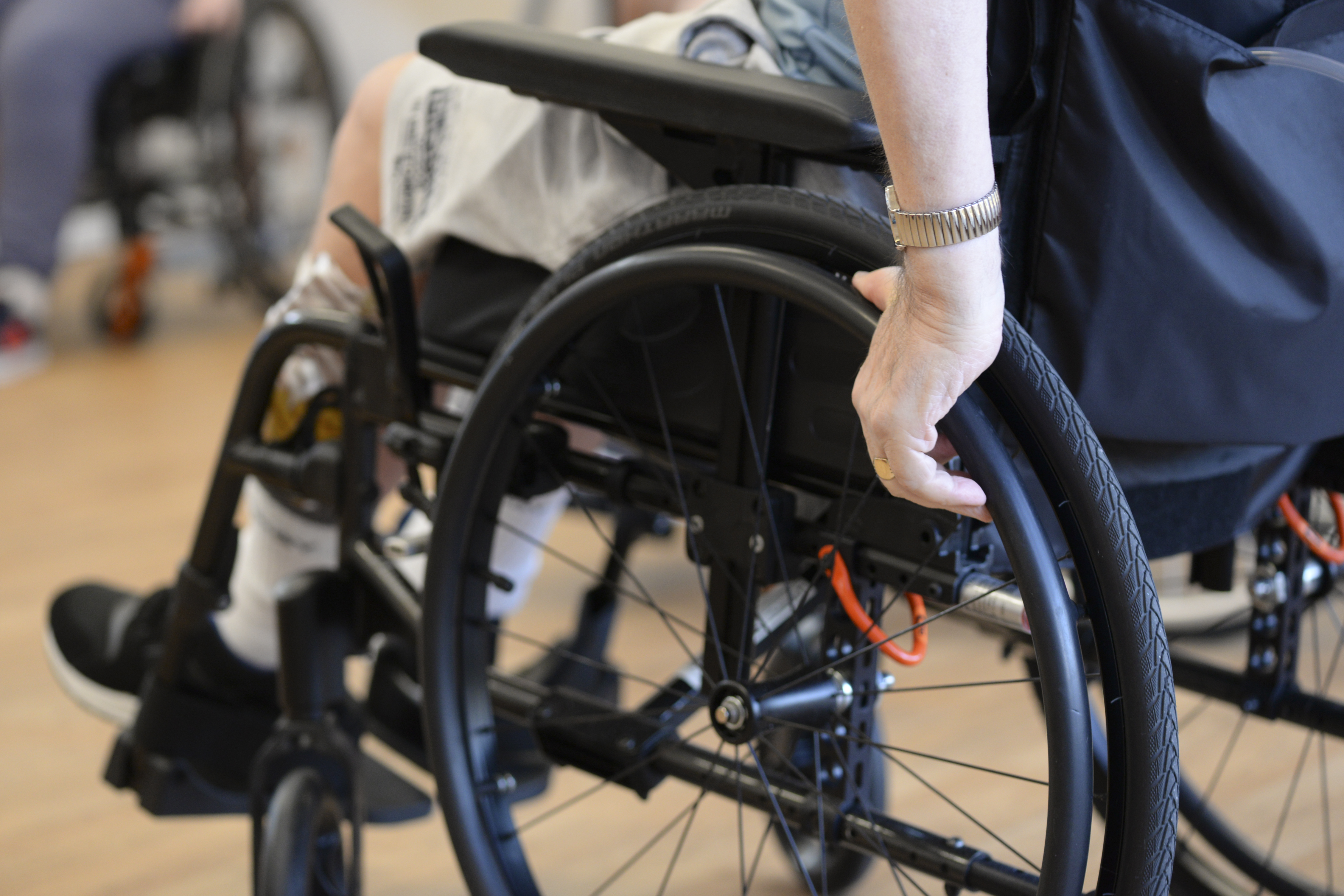 Manual wheelchair